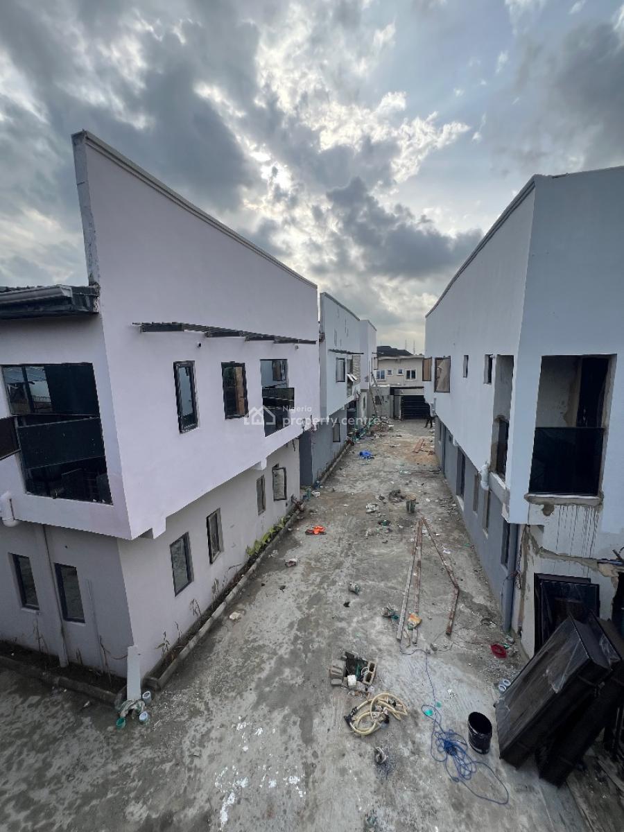 Lovely Built 1 Bedroom Apartment Lease in a Good Location, Obanikoro, Shomolu, Lagos, Mini Flat (room and Parlour) for Sale