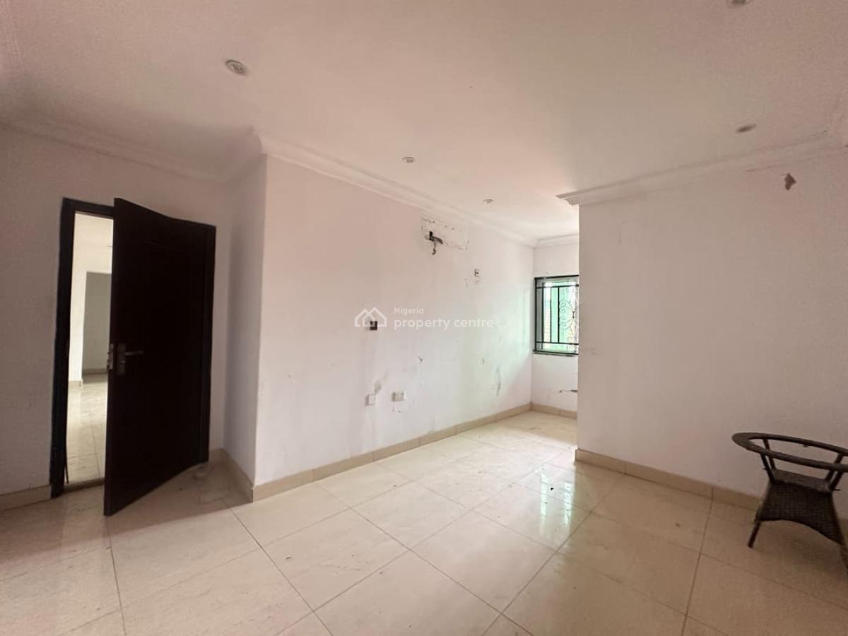 Spacious 3 Bedroom Apartment (first Floor), Lekki Phase 1, Lekki, Lagos, Flat / Apartment for Rent