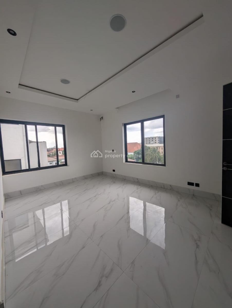 Luxury 3 Bedroom Penthouse Duplex with a Room Bq, Gym, Swimming Pool, Off Issac Jonhn Sftmv, Ikeja Gra, Ikeja, Lagos, Flat / Apartment for Rent
