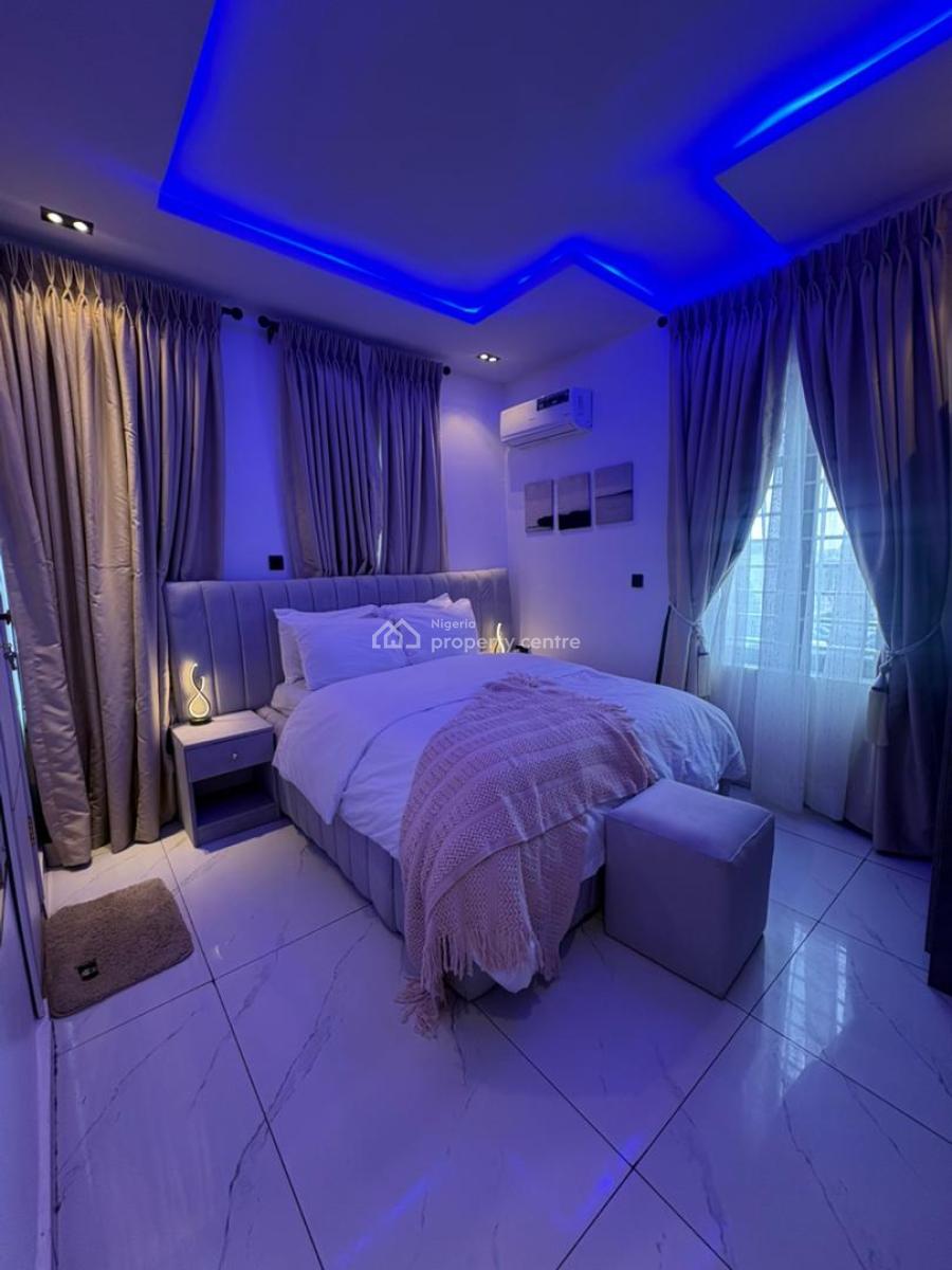 Brand New Two Bedrooms, Yaba, Lagos, Flat / Apartment Short Let