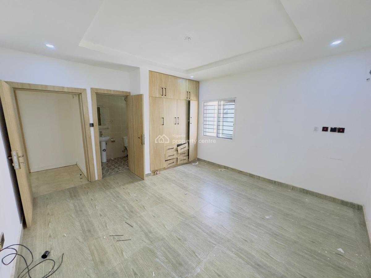 a Brand New Spacious 2-bedroom Flat, Idu-karmo District Abuja. ( After Nizamiyel Hospital) Turkish Hospital, Idu Industrial, Abuja, Flat / Apartment for Sale