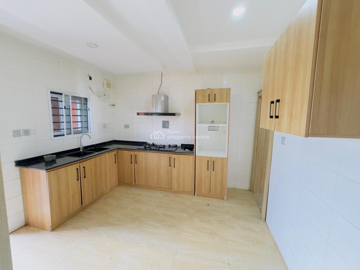 a Brand New Spacious 2-bedroom Flat, Idu-karmo District Abuja. ( After Nizamiyel Hospital) Turkish Hospital, Idu Industrial, Abuja, Flat / Apartment for Sale