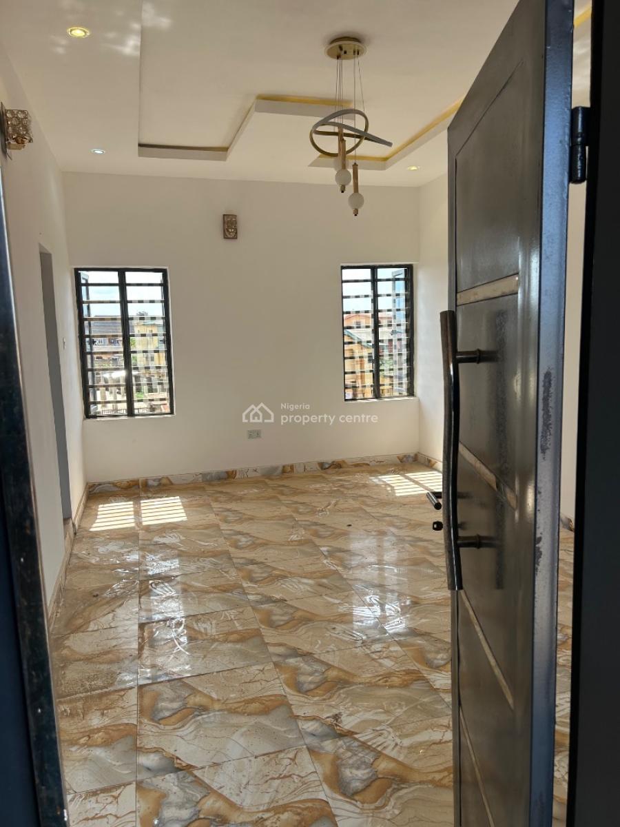 Luxury 2 Bedroom with Premium Finishing, @ Toyin Oke Street, Fatoki Bus Stop, Off Ishuti Road, Igando, Alimosho, Lagos, Flat / Apartment for Rent