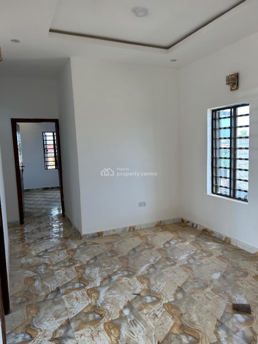 Luxury 2 Bedroom with Premium Finishing, @ Toyin Oke Street, Fatoki Bus Stop, Off Ishuti Road, Igando, Alimosho, Lagos, Flat / Apartment for Rent