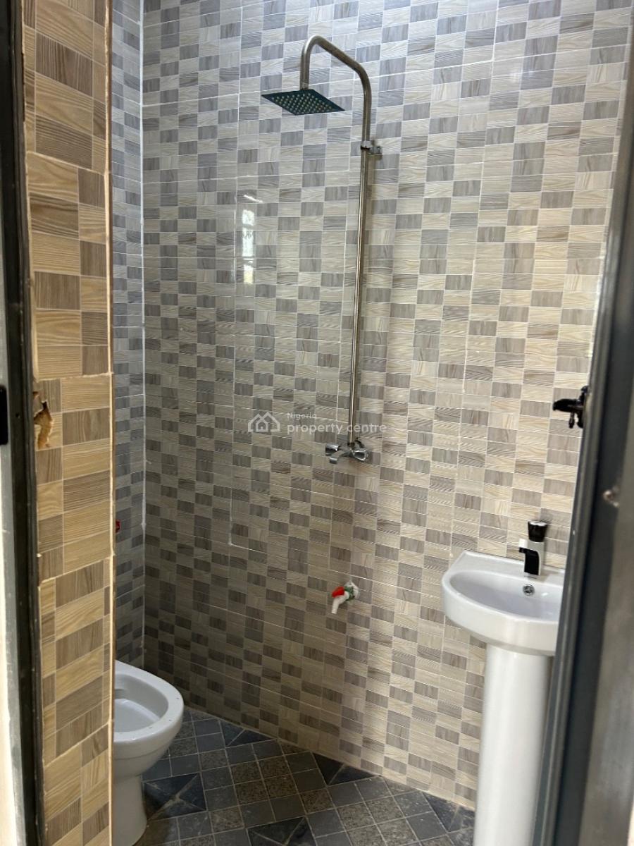 Luxury 2 Bedroom with Premium Finishing, @ Toyin Oke Street, Fatoki Bus Stop, Off Ishuti Road, Igando, Alimosho, Lagos, Flat / Apartment for Rent