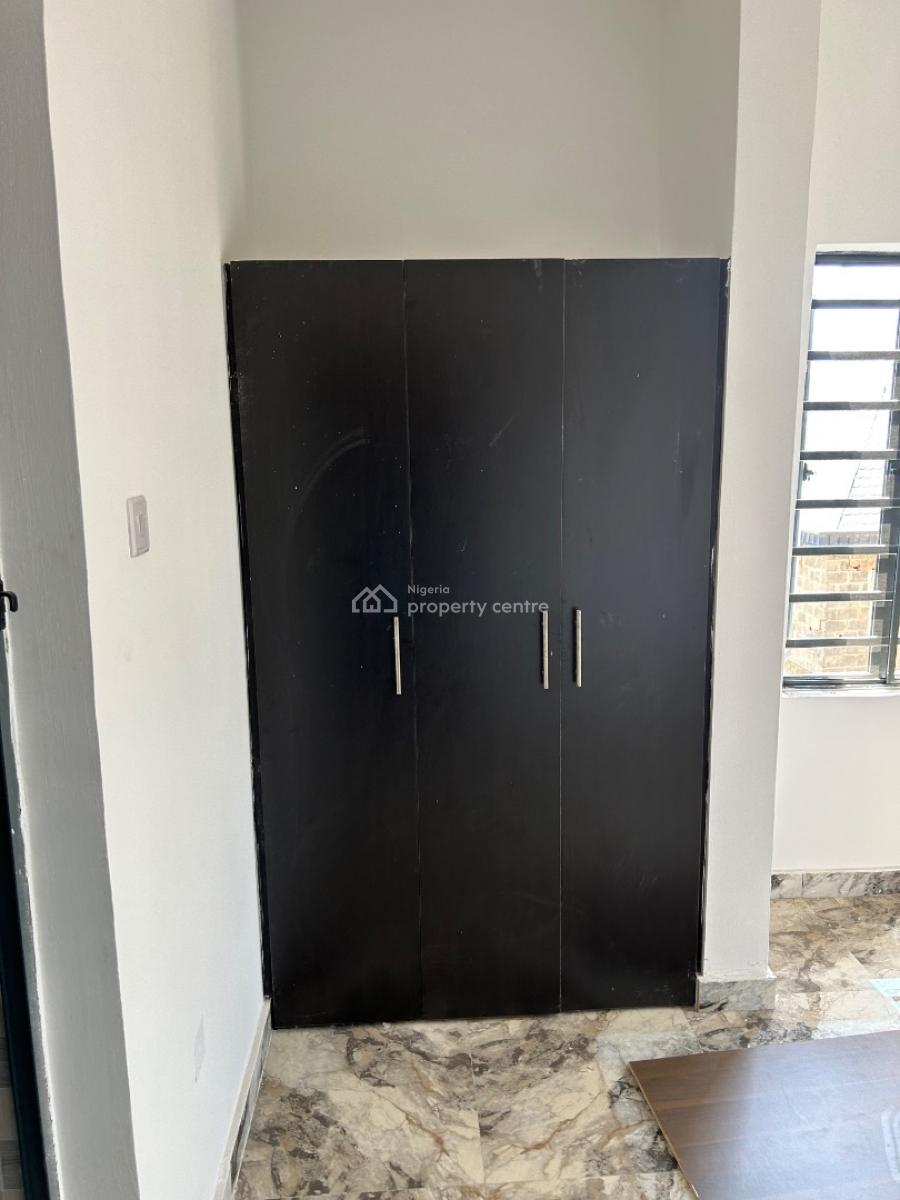 Luxury 2 Bedroom with Premium Finishing, @ Toyin Oke Street, Fatoki Bus Stop, Off Ishuti Road, Igando, Alimosho, Lagos, Flat / Apartment for Rent