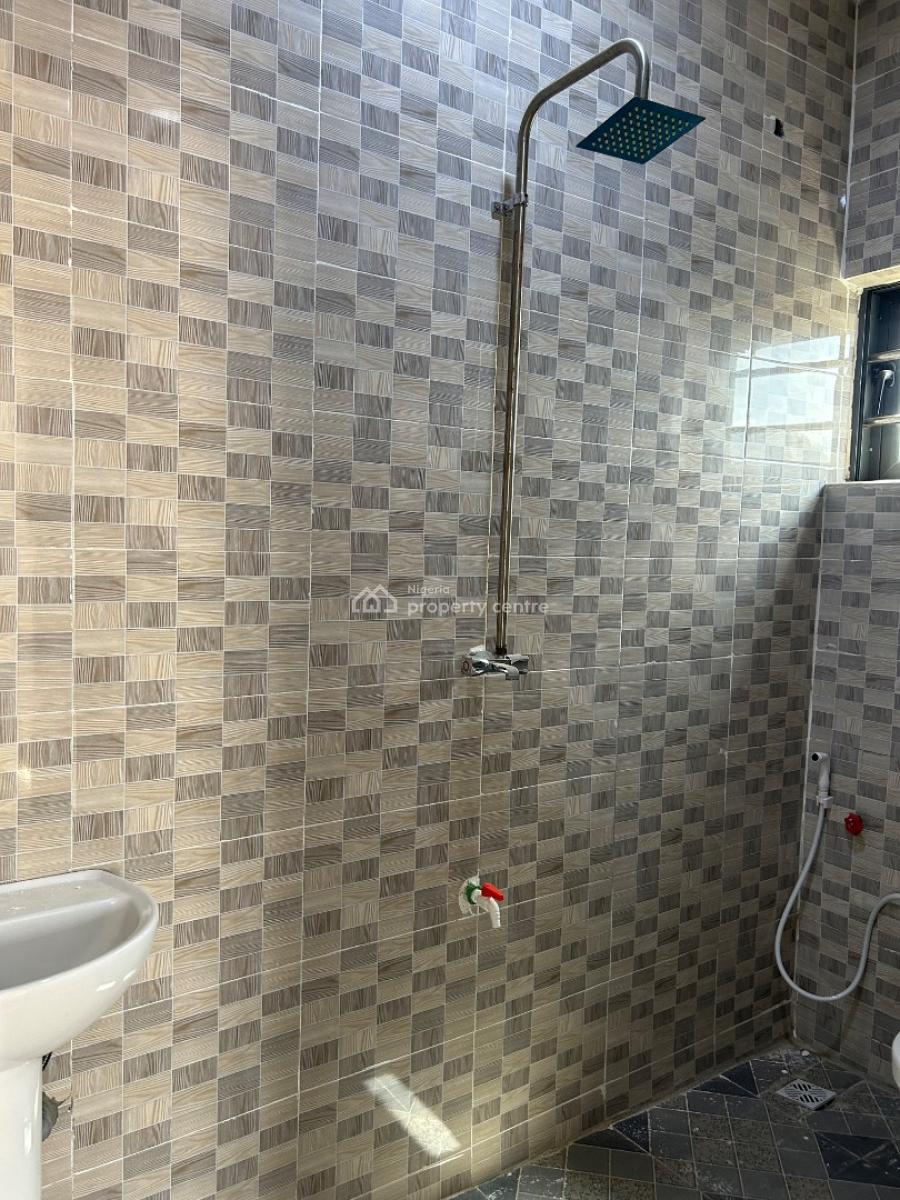 Luxury 2 Bedroom with Premium Finishing, @ Toyin Oke Street, Fatoki Bus Stop, Off Ishuti Road, Igando, Alimosho, Lagos, Flat / Apartment for Rent