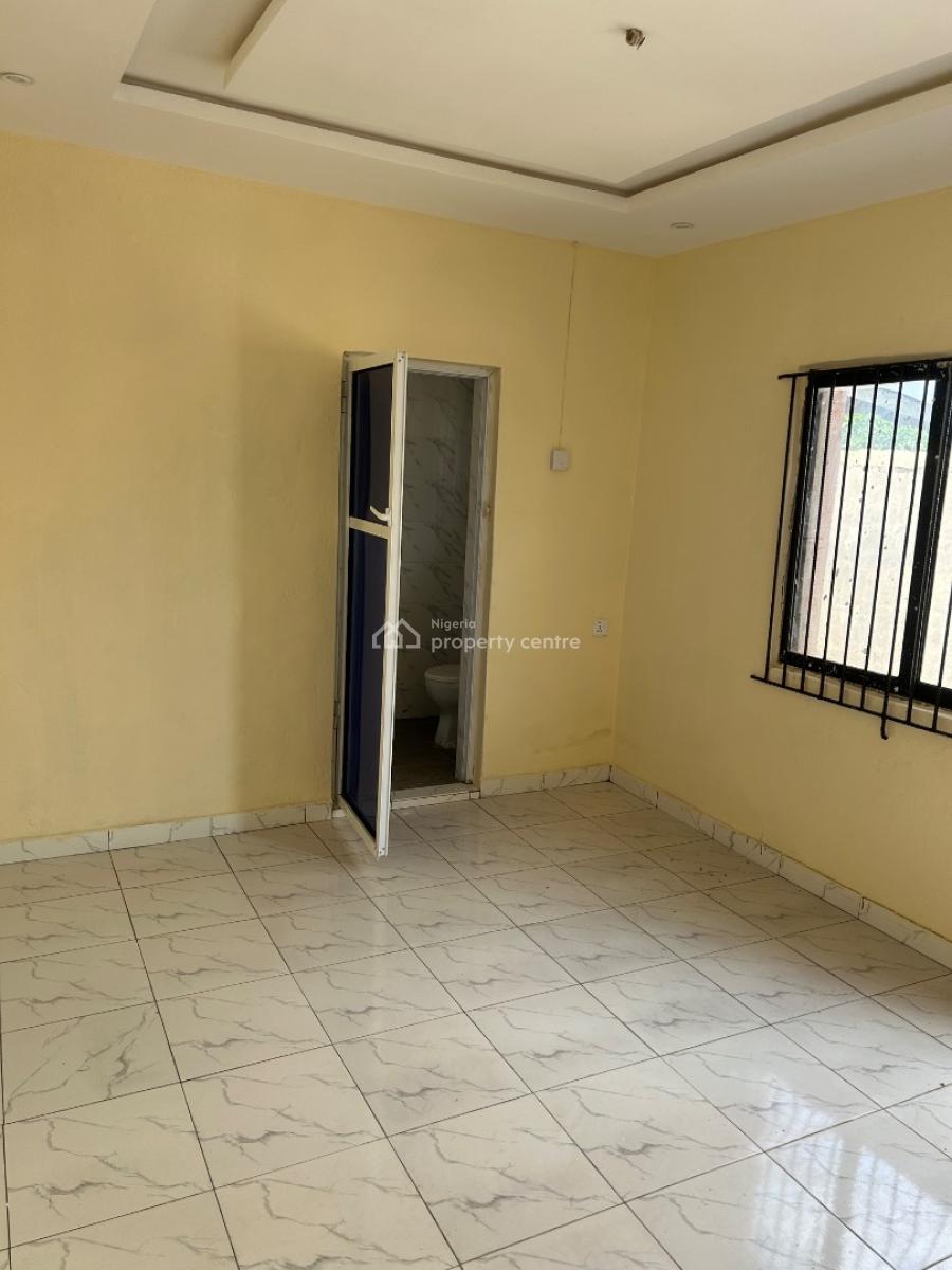Decent 2 Bedroom Flat, Igando, Alimosho, Lagos, Flat / Apartment for Rent