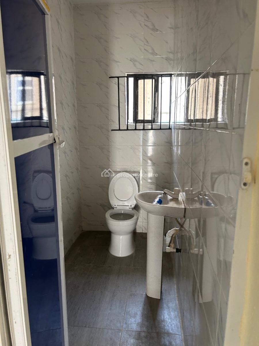 Decent 2 Bedroom Flat, Igando, Alimosho, Lagos, Flat / Apartment for Rent