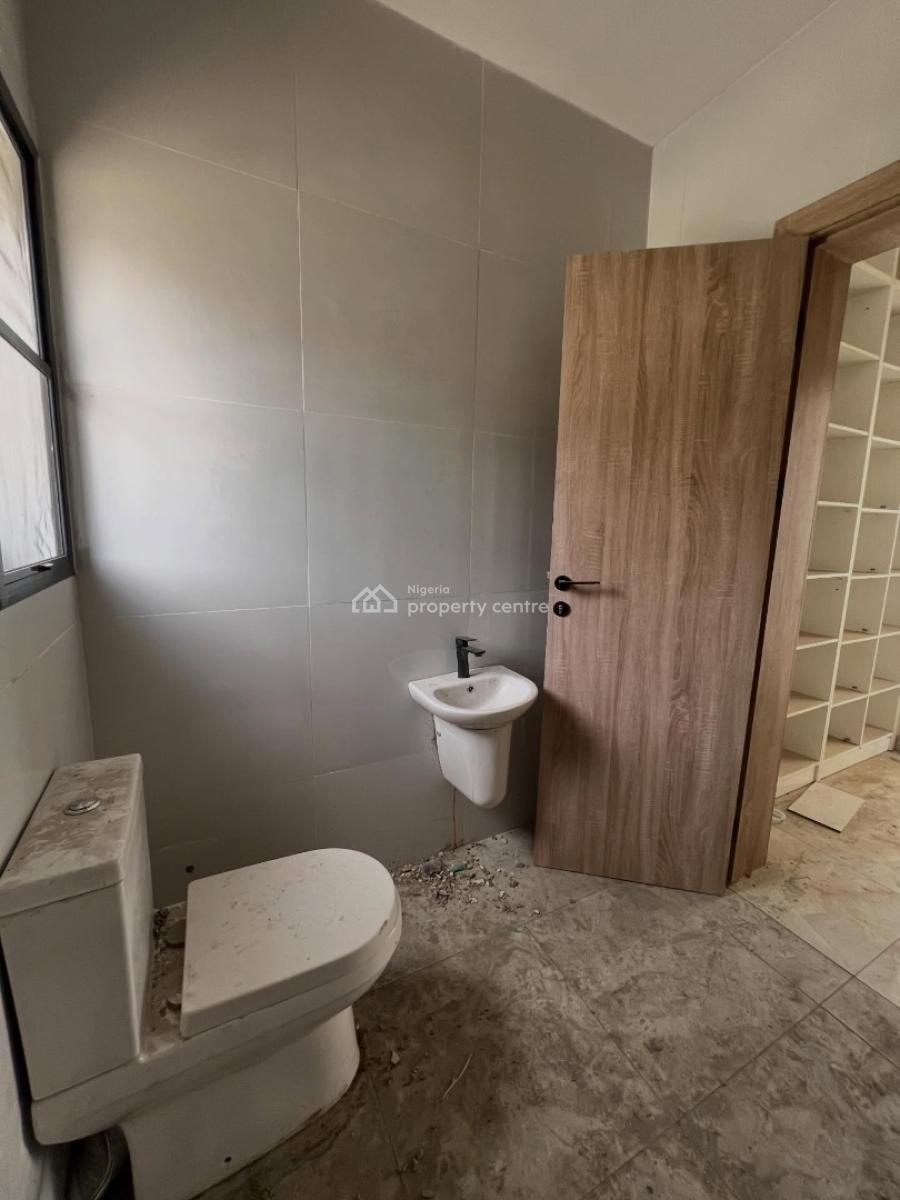Fully Serviced 4 Bedroom Semi Detached Duplex with Bq!!, Lekki, Lekki Phase 1, Lekki, Lagos, Semi-detached Duplex for Rent