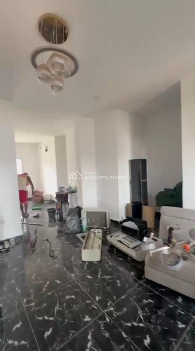 Very Spacious 2 Bedroom Flat, Before The Turkish Hospital, Idu Industrial, Abuja, Flat / Apartment for Rent