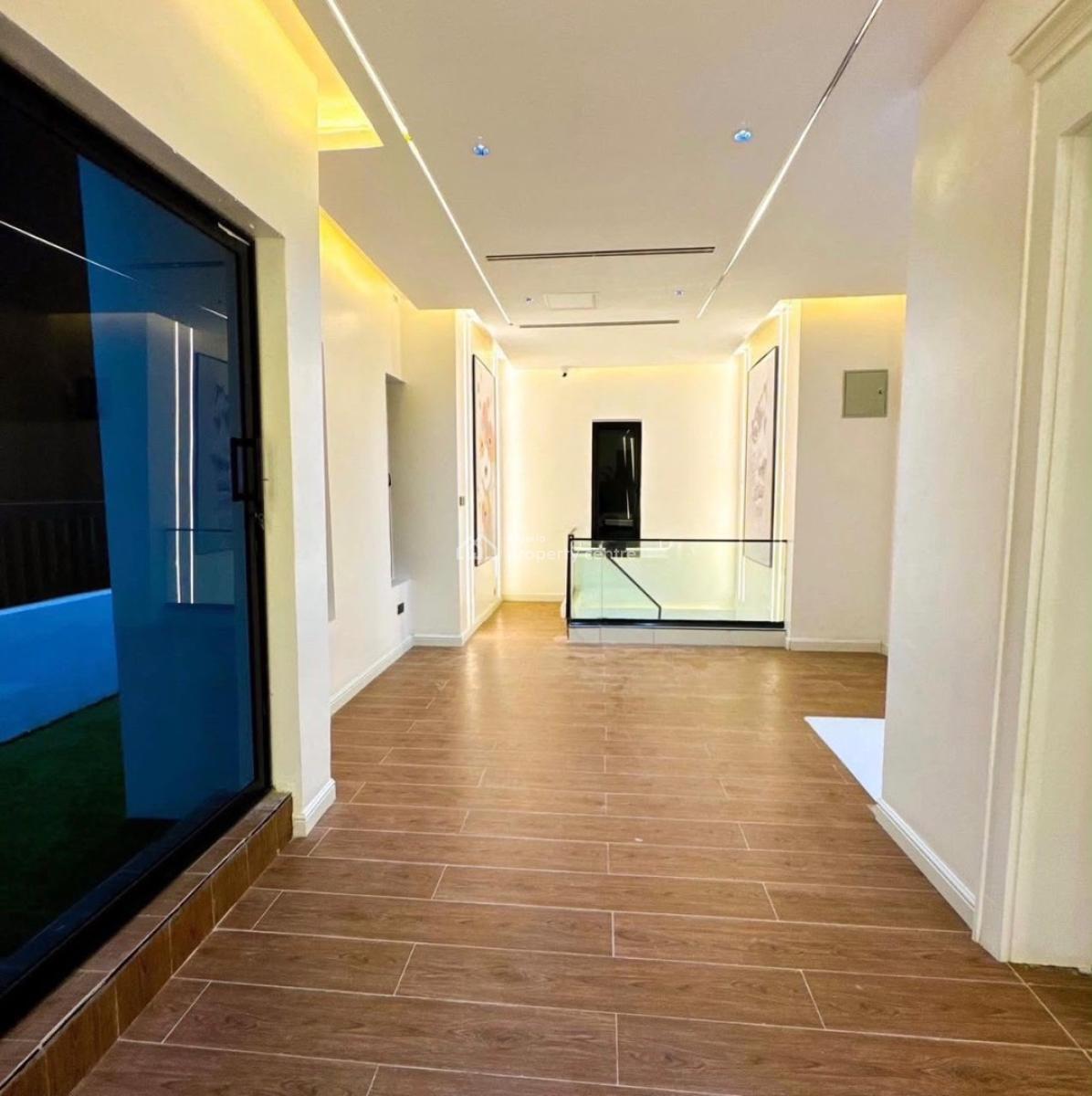 Smart 5-bedroom Duplex, Guzape District, Abuja, Detached Duplex for Sale