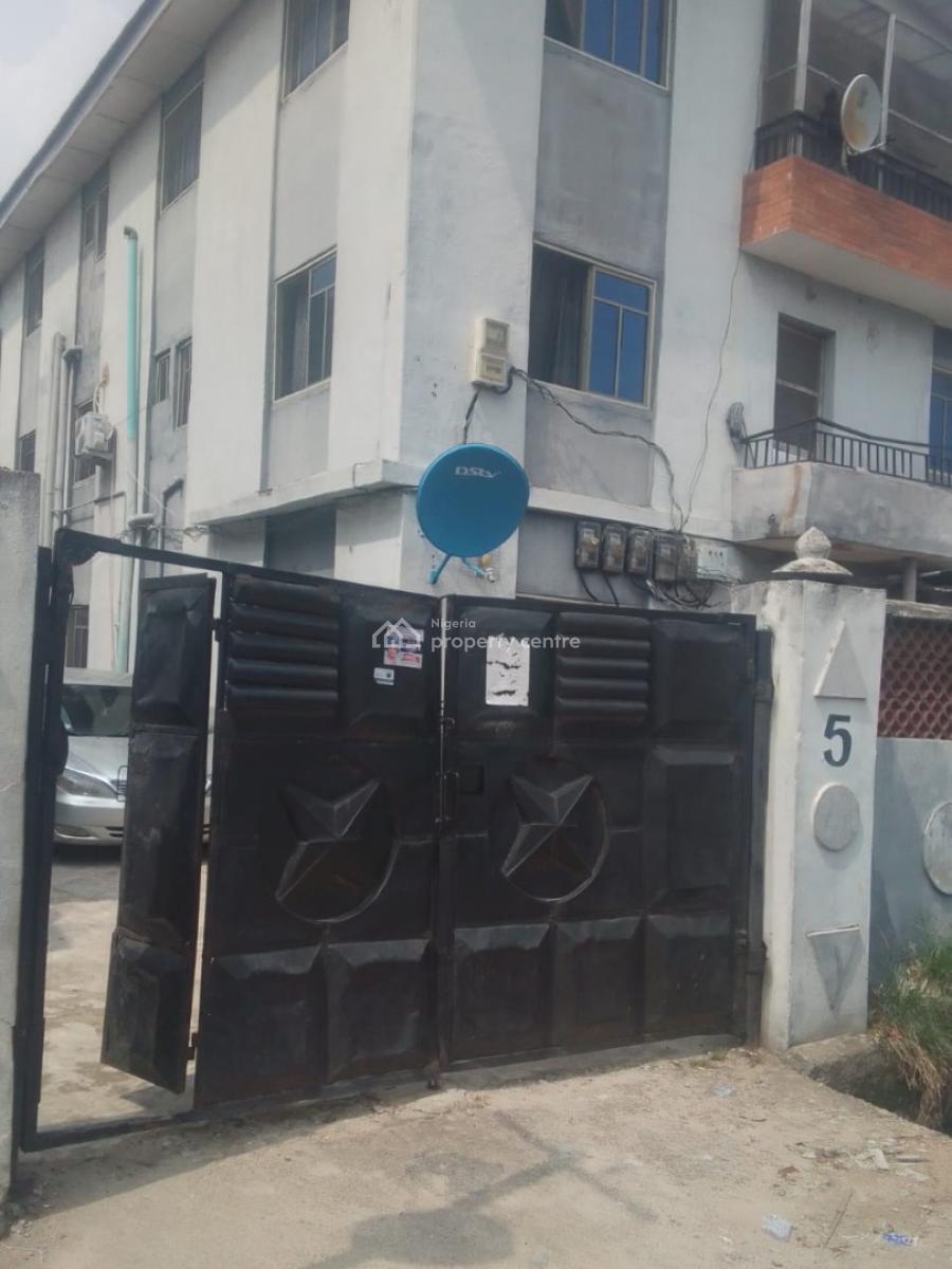 Block of 15 Flats, 2 Bedroom and Miniflats, Ijagun Street By Alapere Roundabout Alapere, Ketu, Lagos, House for Sale