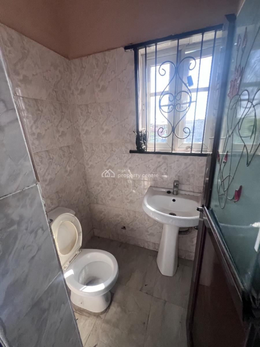a Standard 2 Bedroom Flat, Mobile Road Ajah, Lekki Phase 2, Lekki, Lagos, Flat / Apartment for Rent
