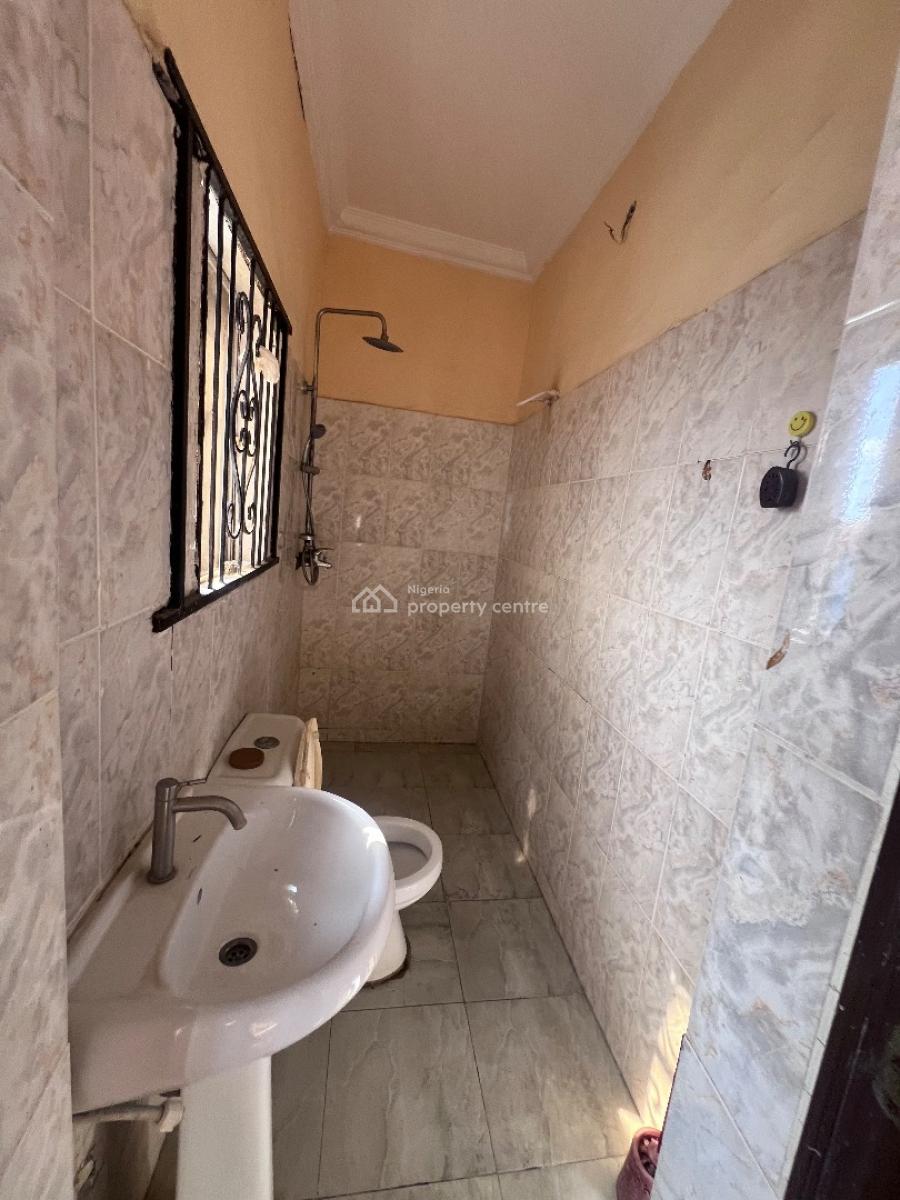 a Standard 2 Bedroom Flat, Mobile Road Ajah, Lekki Phase 2, Lekki, Lagos, Flat / Apartment for Rent