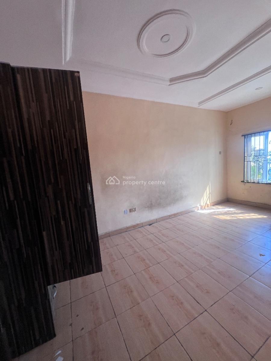 a Standard 2 Bedroom Flat, Mobile Road Ajah, Lekki Phase 2, Lekki, Lagos, Flat / Apartment for Rent