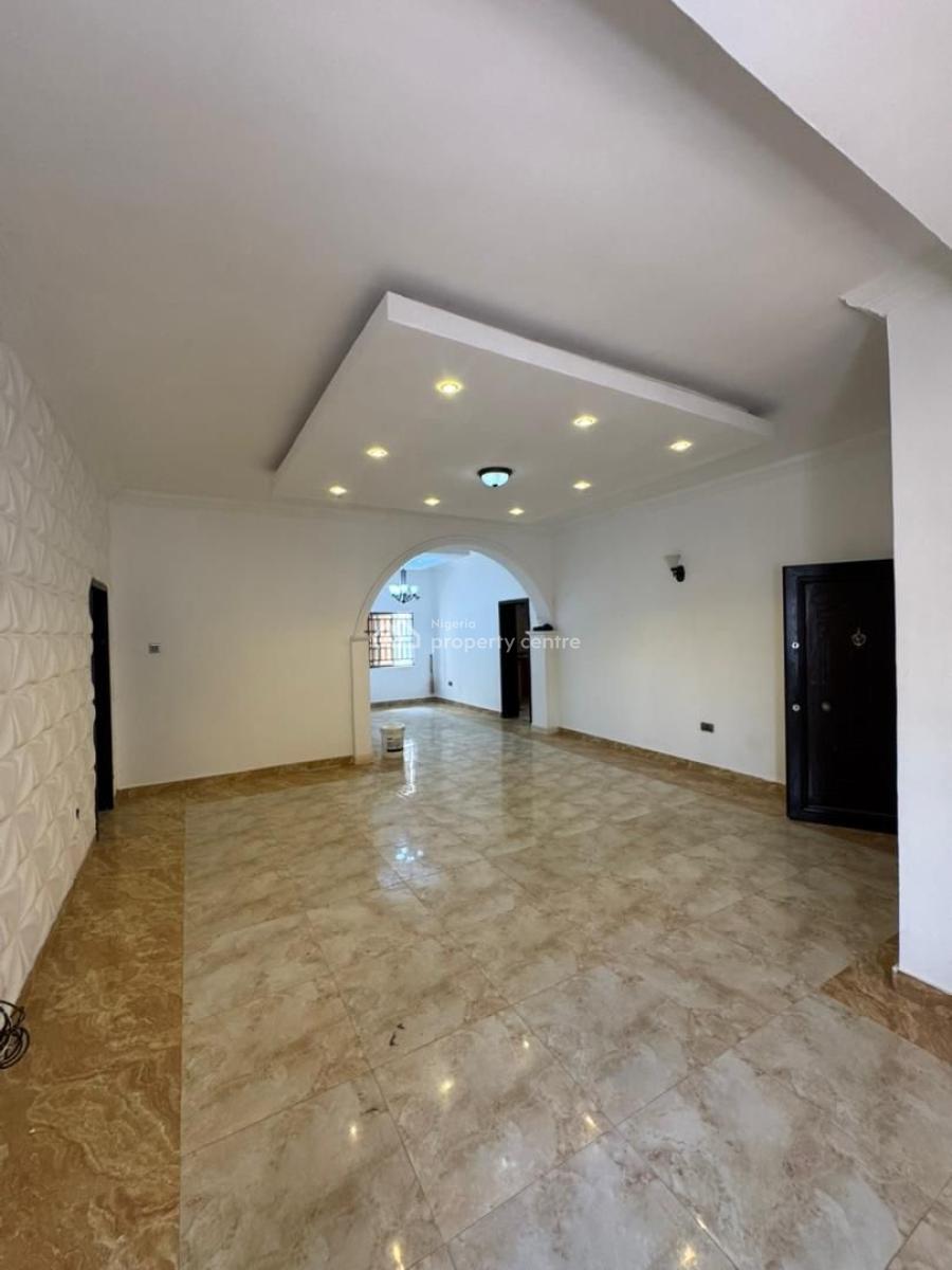 Spacious 3 Bedroom Apartment, Lekki Phase 1, Lekki, Lagos, Flat / Apartment for Rent