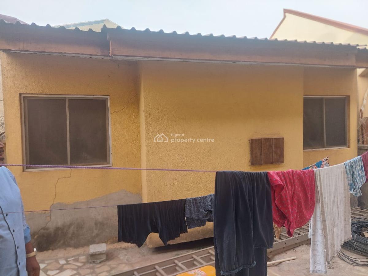 3 Bedroom Terrace Duplex with 2 Bedroom Bq, Jimmy Carter, Asokoro District, Abuja, Terraced Duplex for Sale