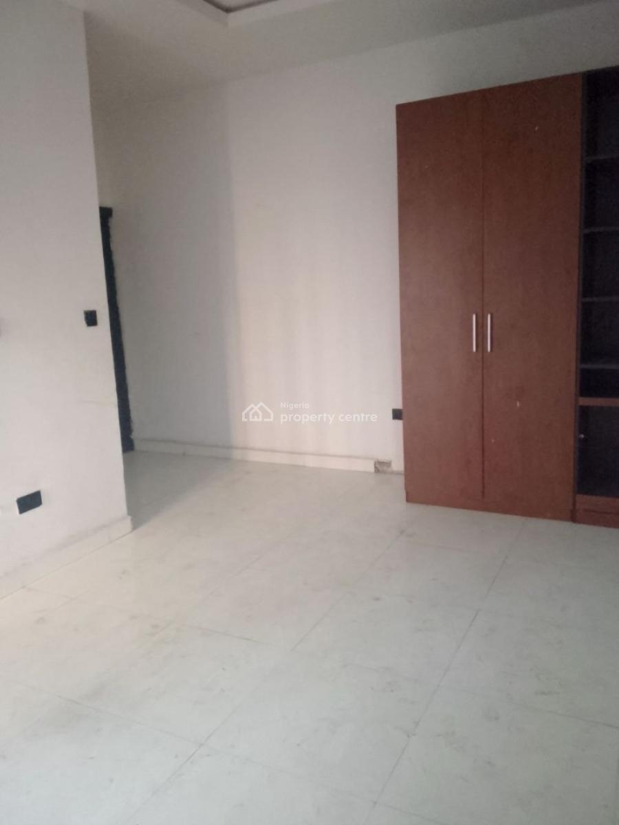 4 Bedroom Apartment with Spacious Living Room, Ikate Elegushi, Lekki, Lagos, Flat / Apartment for Sale