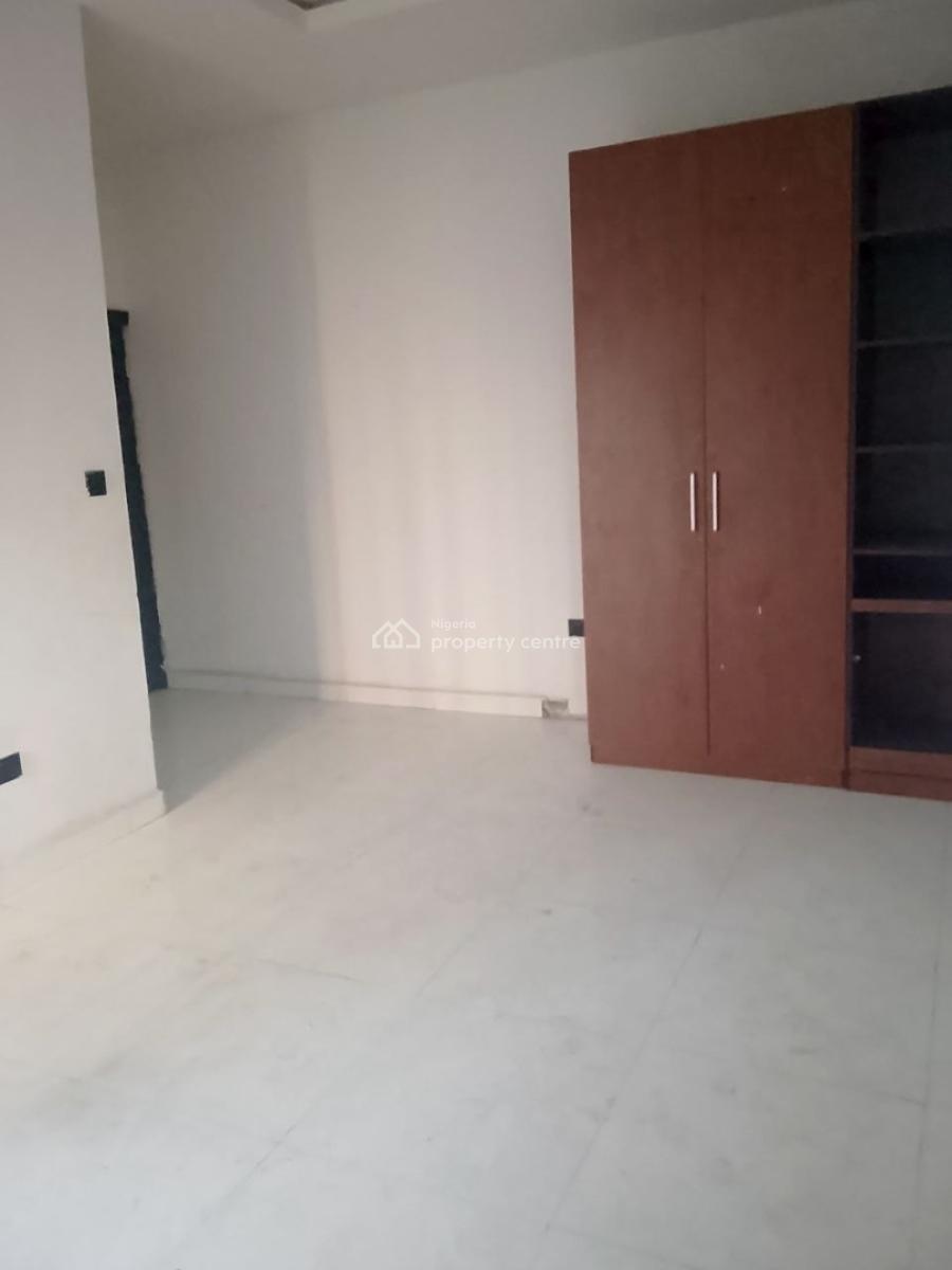 4 Bedroom Apartment with Spacious Living Room, Ikate Elegushi, Lekki, Lagos, Flat / Apartment for Sale
