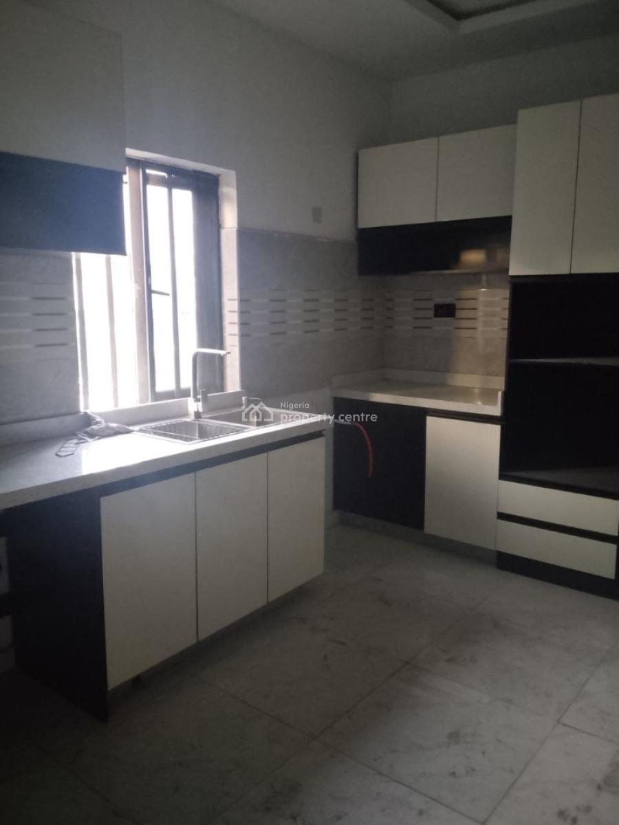 4 Bedroom Apartment with Spacious Living Room, Ikate Elegushi, Lekki, Lagos, Flat / Apartment for Sale