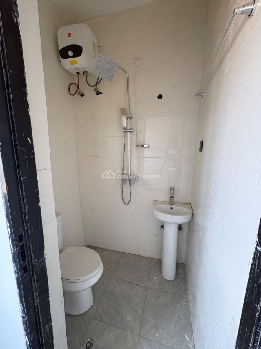 Standard 4-bedroom Duplex, Von Axis, Lugbe District, Abuja, Terraced Duplex for Rent