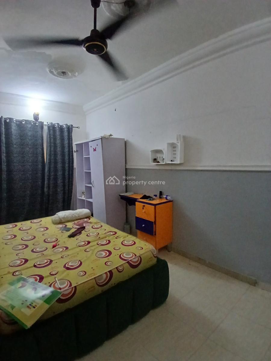a Room in a Shared Apartment, Idowu Estate, Okera Nla, Off Ado Road Ajah, Ajah, Lagos, Flat / Apartment for Rent