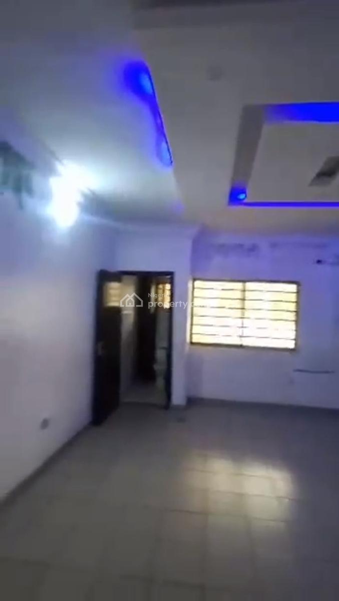 Splendid & Spacious 3 Bedroom Apartment  in an Estate, Off College Road, Ogba, Ogba, Ikeja, Lagos, Flat / Apartment for Rent