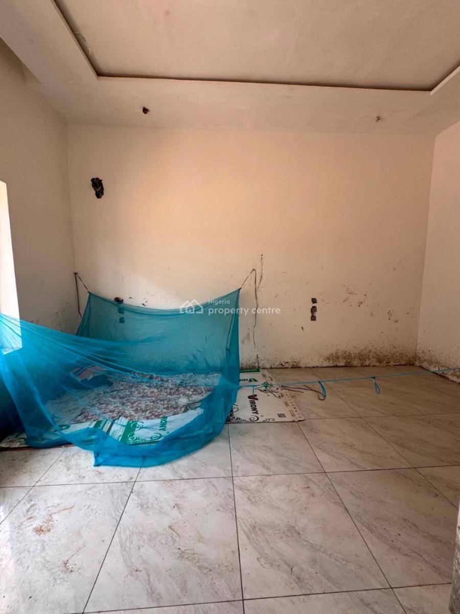 2 Bedroom Apartment, Jahi, Abuja, Block of Flats for Sale