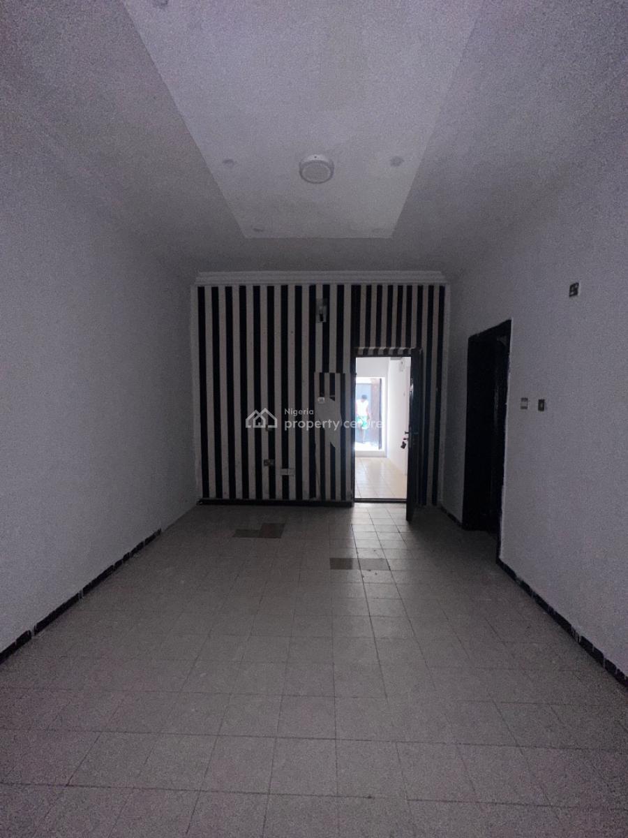 Modern Studio Apartment, Off Omonirire Johnson, Lekki Phase 1, Lekki, Lagos, Flat / Apartment for Rent