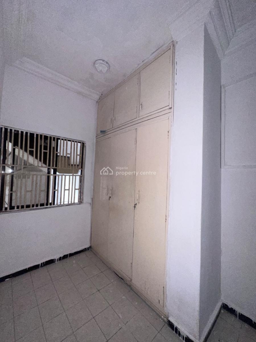 Modern Studio Apartment, Off Omonirire Johnson, Lekki Phase 1, Lekki, Lagos, Flat / Apartment for Rent