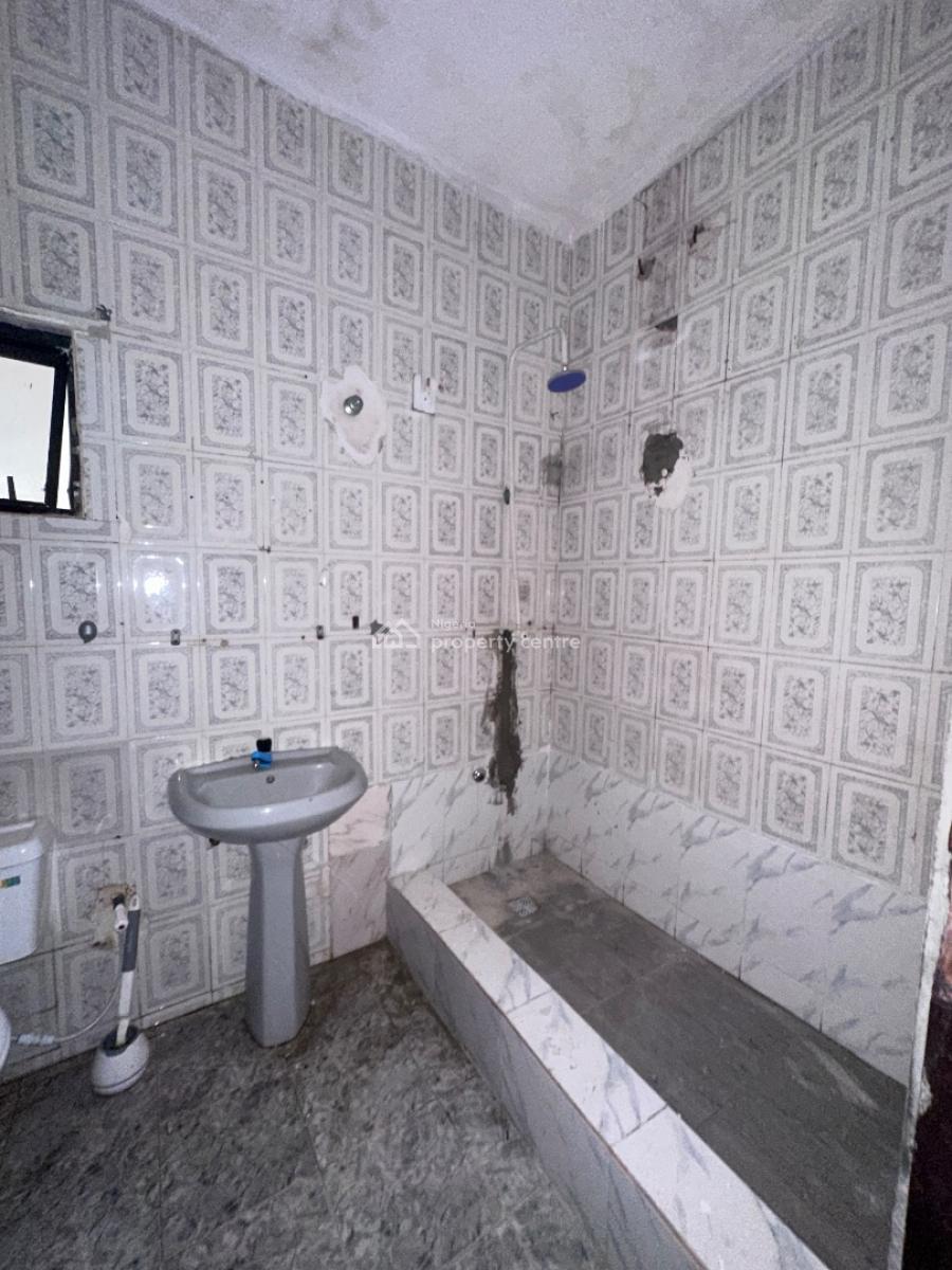 Modern Studio Apartment, Off Omonirire Johnson, Lekki Phase 1, Lekki, Lagos, Flat / Apartment for Rent