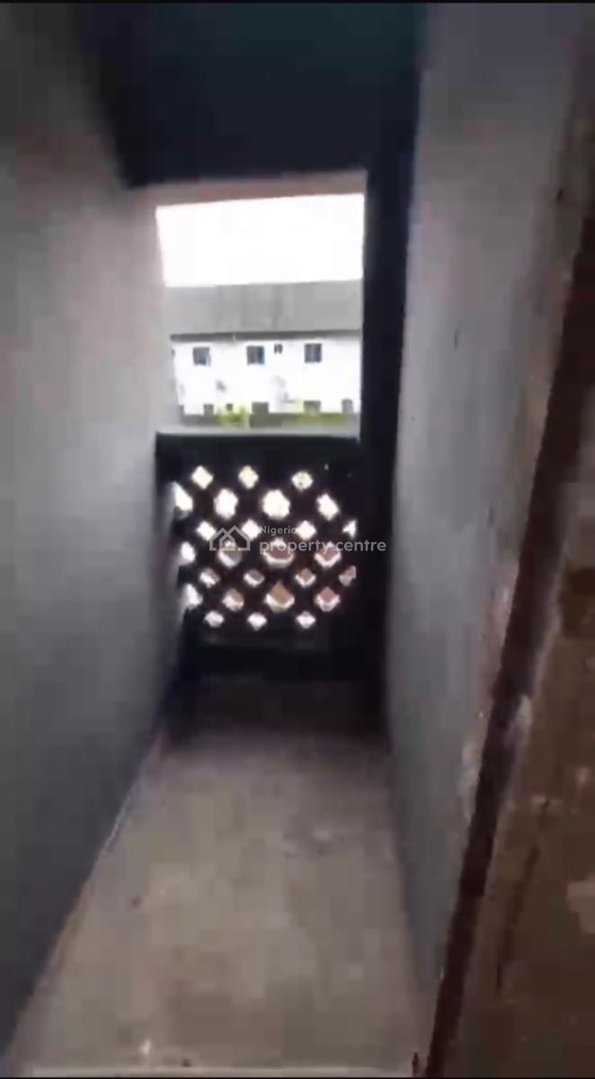 Room Self Contain, Oworonshoki, Shomolu, Lagos, Self Contain (single Rooms) for Rent