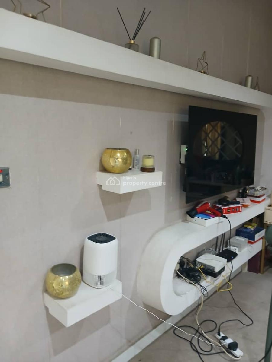 Fully Furnished 3bedroom. Penthouse at Ikeja G4a, Ikeja Gra, Ikeja Gra, Ikeja, Lagos, Flat / Apartment for Rent