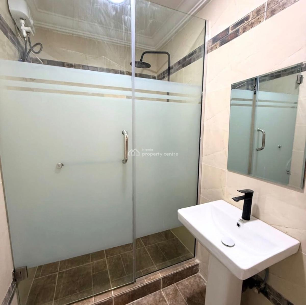Spacious 3-bedroom Apartment with Bq, Katampe (main), Katampe, Abuja, Flat / Apartment for Sale