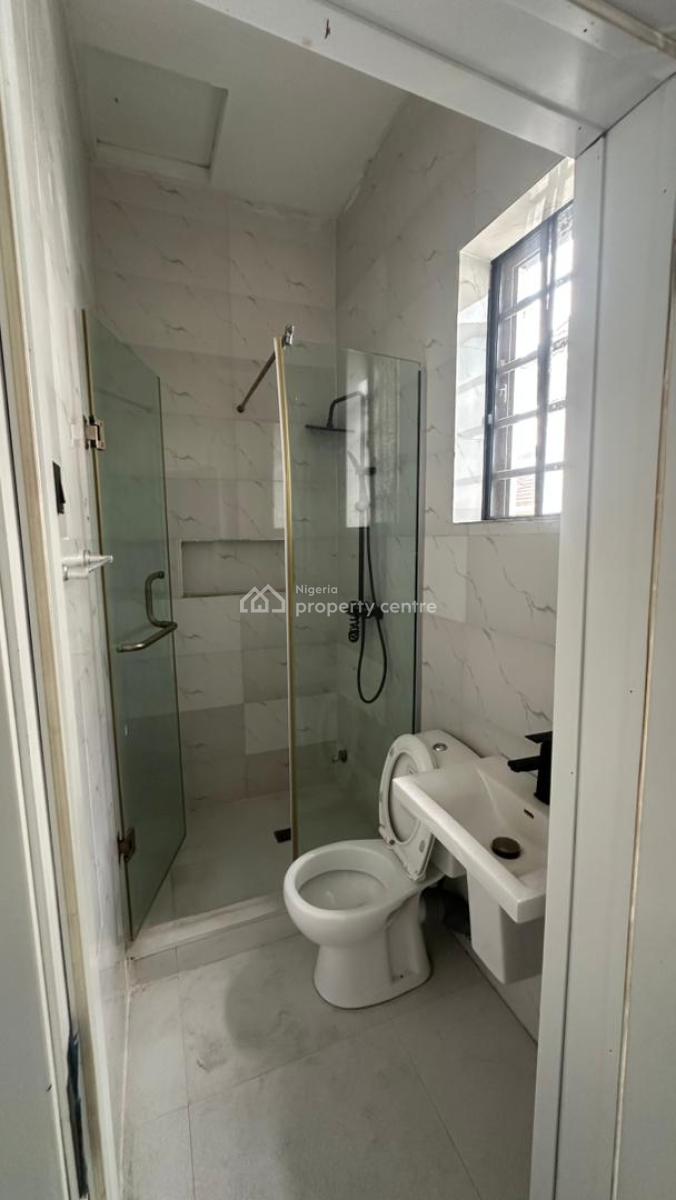 Fully Serviced 4-bed Luxury House, Beside Pinnock Beach Estate, Osapa, Lekki, Lagos, Terraced Duplex for Rent