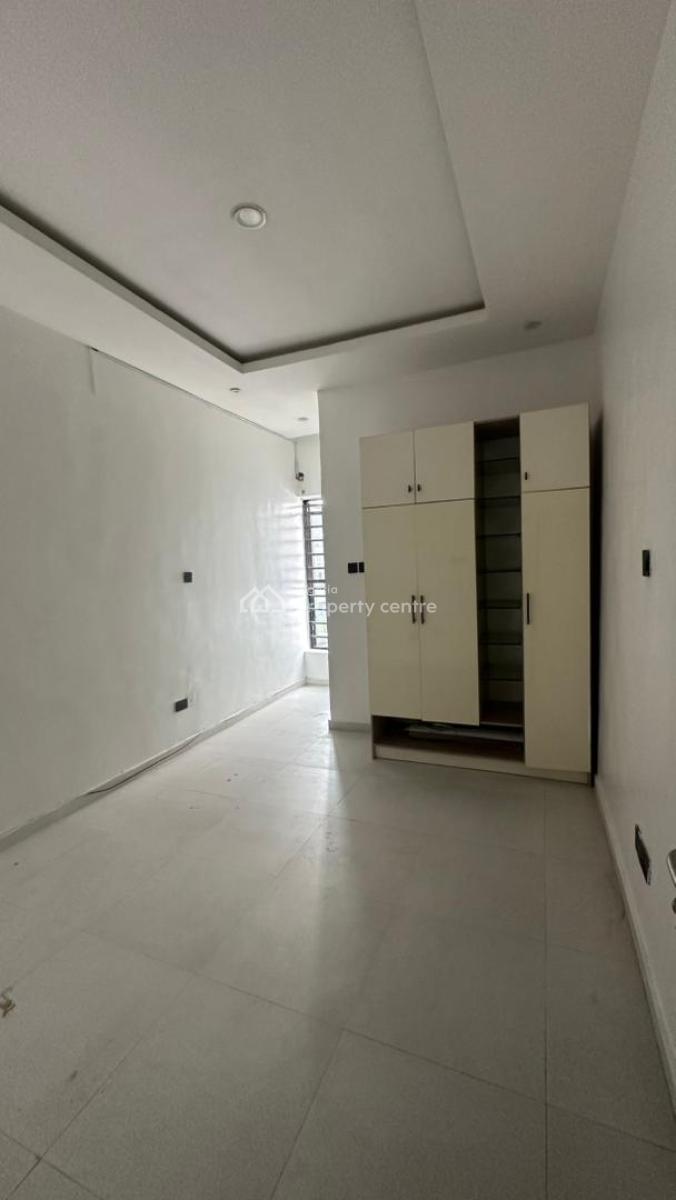 Fully Serviced 4-bed Luxury House, Beside Pinnock Beach Estate, Osapa, Lekki, Lagos, Terraced Duplex for Rent