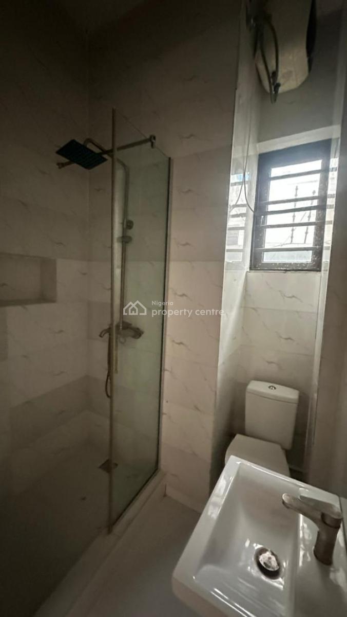 Fully Serviced 4-bed Luxury House, Beside Pinnock Beach Estate, Osapa, Lekki, Lagos, Terraced Duplex for Rent