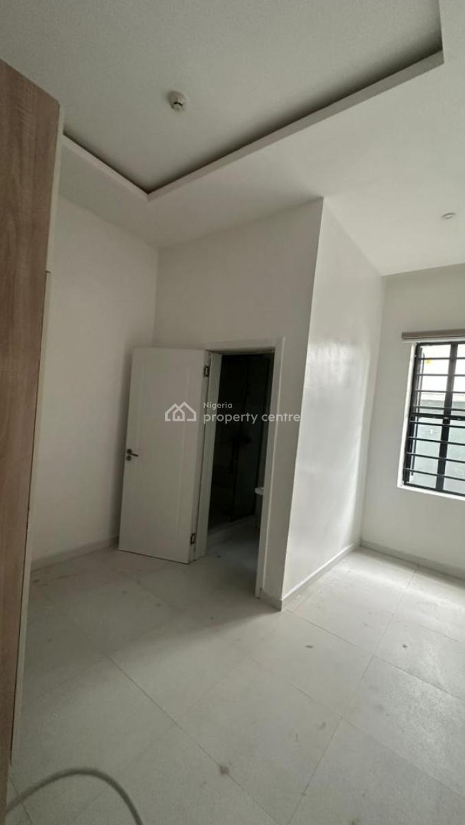 Fully Serviced 4-bed Luxury House, Beside Pinnock Beach Estate, Osapa, Lekki, Lagos, Terraced Duplex for Rent
