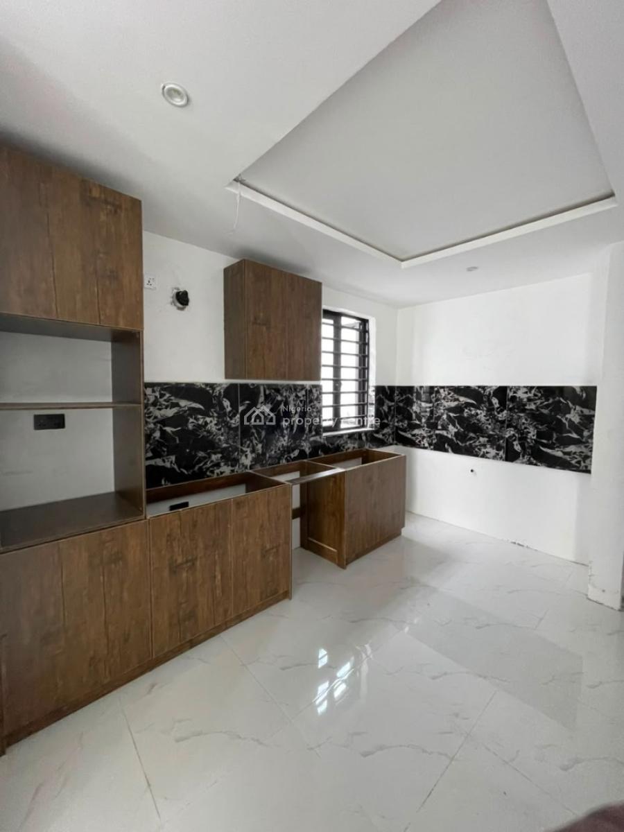 Lovely 2 Bedroom Apartment, Lekki Expressway, Lekki, Lagos, Flat / Apartment for Rent