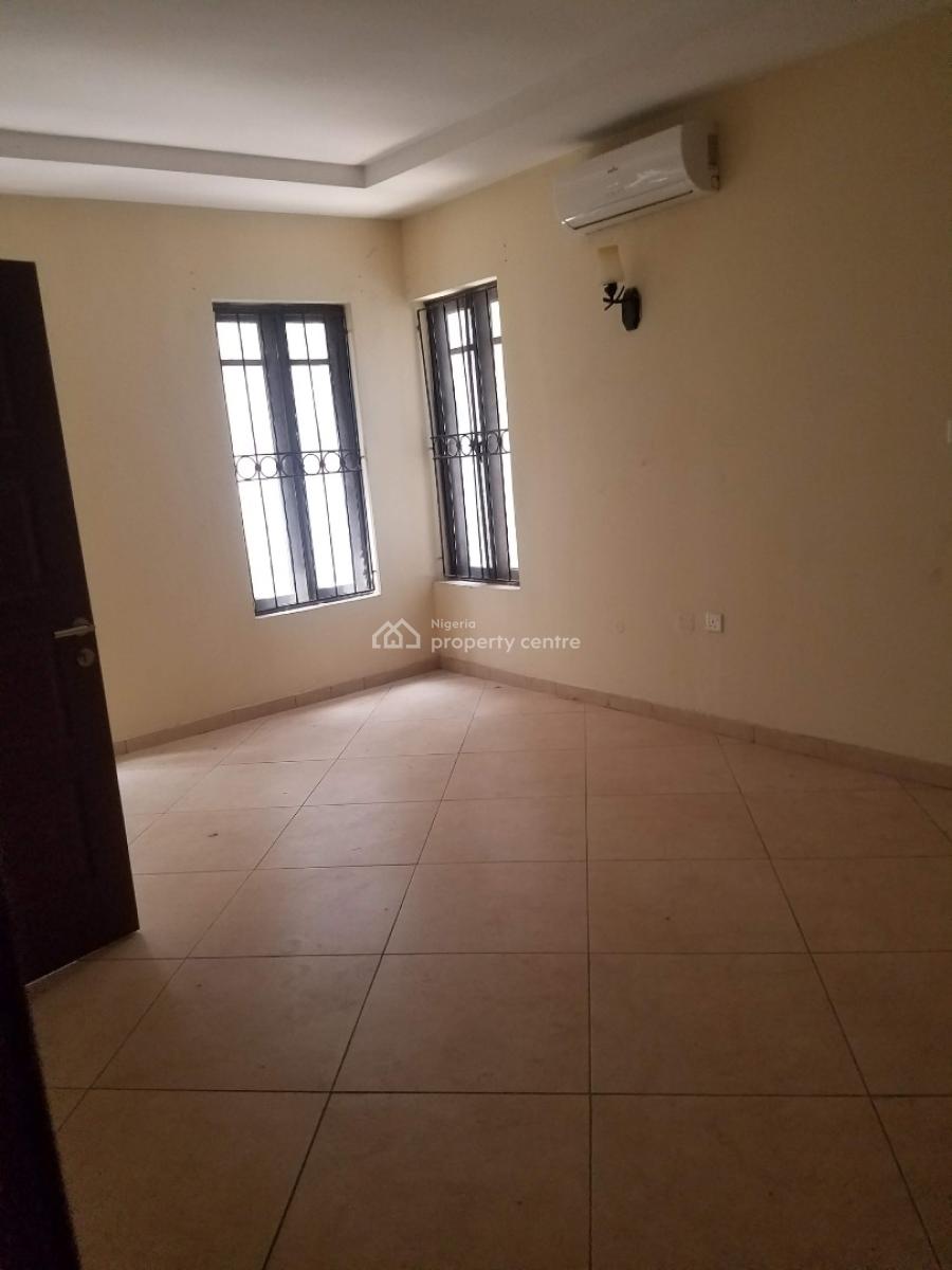 Luxury 2-bedroom Apartment with a Room Boys Quarter, Oniru, Victoria Island (vi), Lagos, Flat / Apartment for Rent
