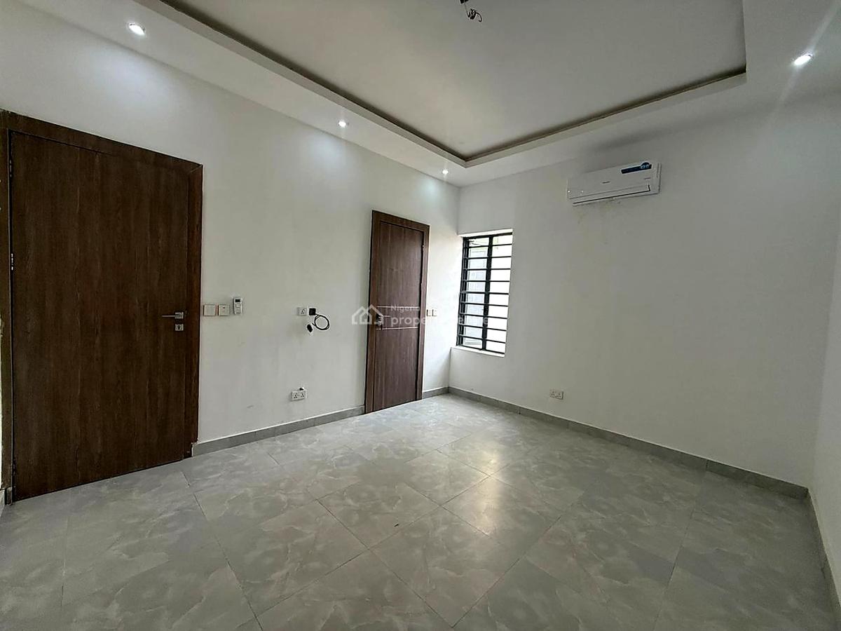 3 Bedrooms Apartment, Lekki Phase 1, Lekki, Lagos, Flat / Apartment for Sale