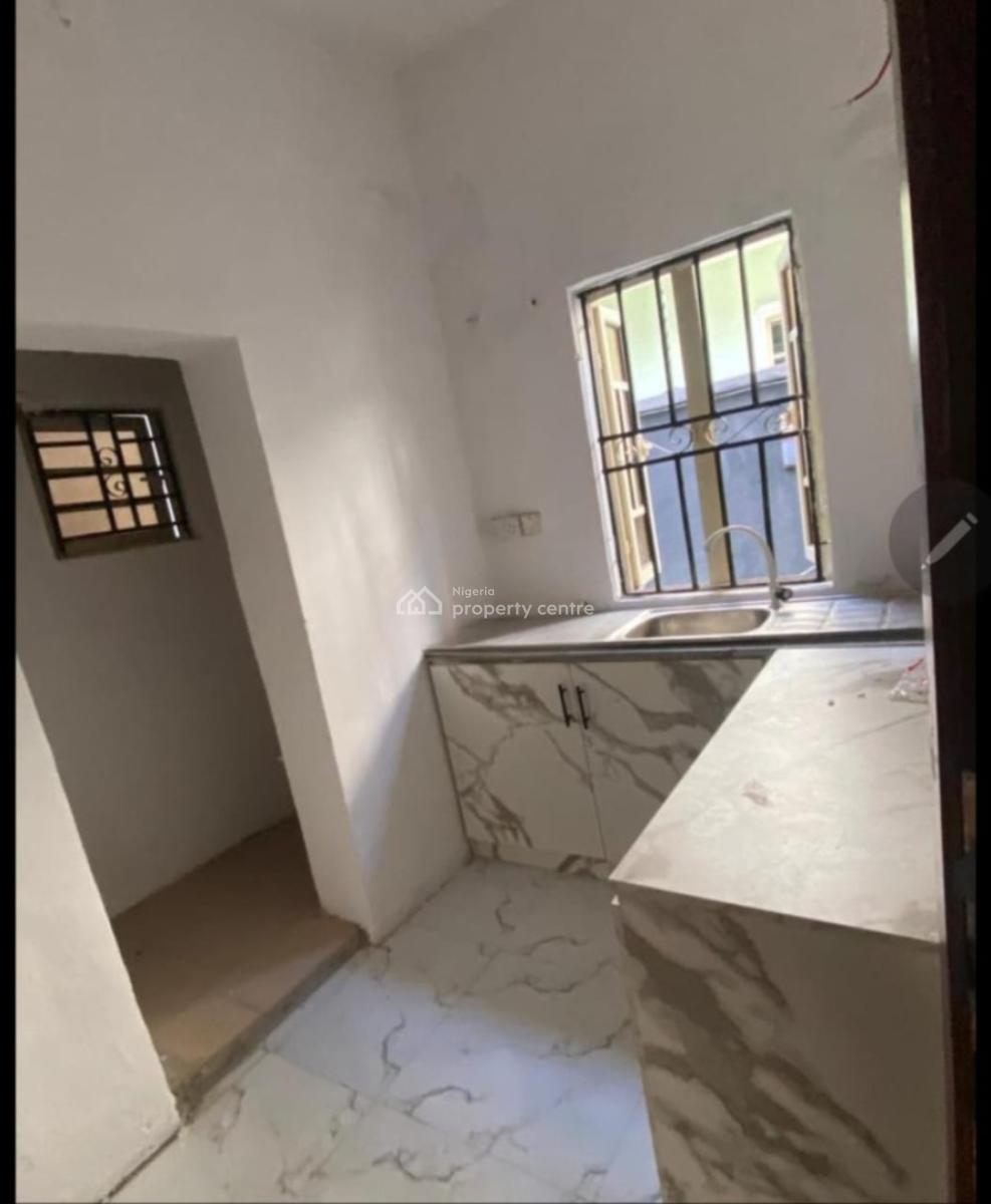 Spacious 1 Bedroom Apartment Now Available., Lekki Phase 1, Lekki, Lagos, Mini Flat (room and Parlour) for Rent