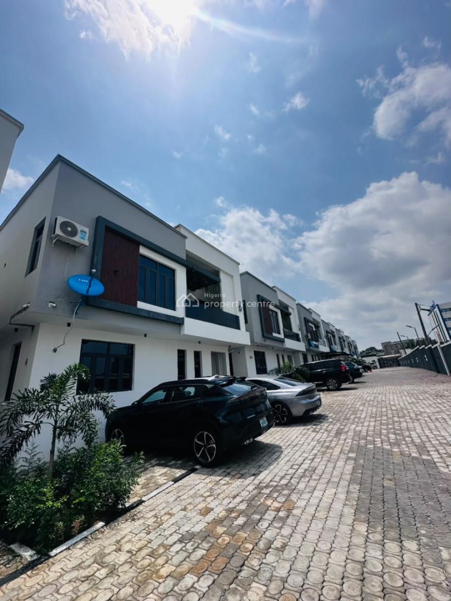 Newly Built 3 Bedroom Terrace Duplex with 2 Rooms Bq., Maitama District, Abuja, Terraced Duplex for Rent