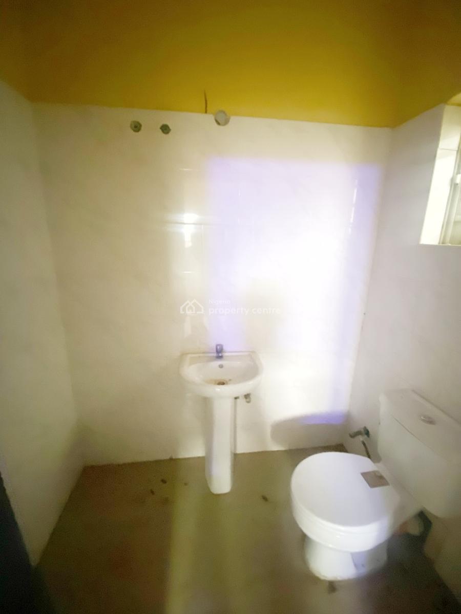 Luxury 2 Bedroom Flat, Extension, Omole Phase 2, Ikeja, Lagos, Flat / Apartment for Rent