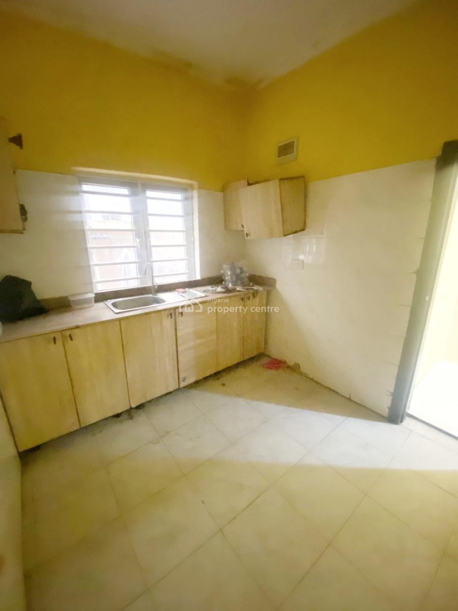 Luxury 2 Bedroom Flat, Extension, Omole Phase 2, Ikeja, Lagos, Flat / Apartment for Rent