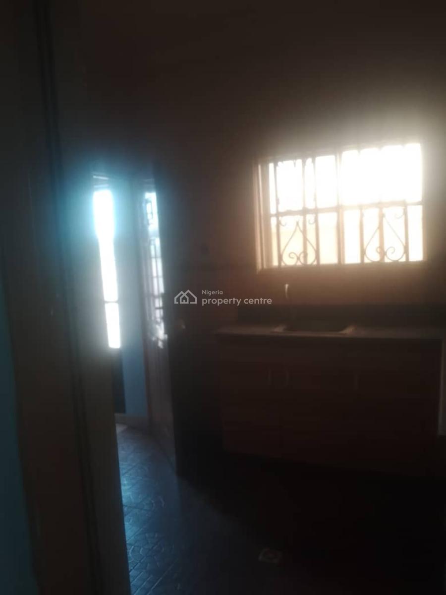 Good 2 Bedrooms Flat, Gaduwa, Abuja, Flat / Apartment for Rent