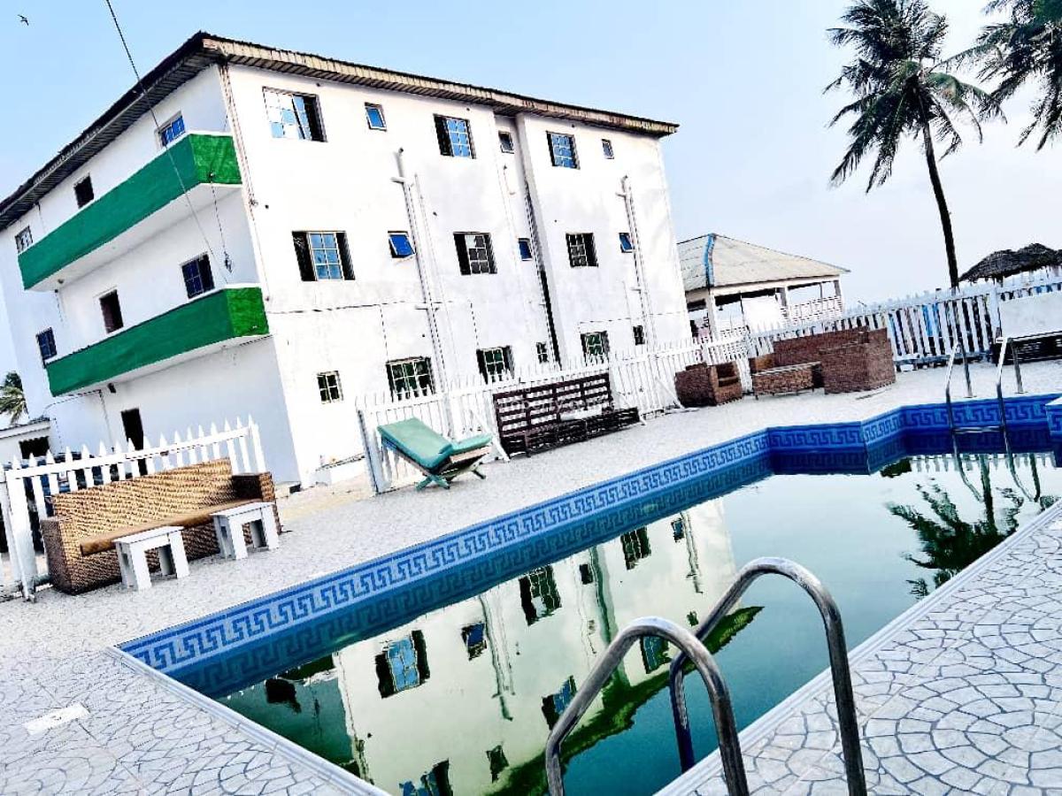 Beach Resort on 7 Plots , 34 Rooms, Private Electricity Transformer, Okunajah By Lekki Calabar Coastal Highway, Lekki, Lagos, Hotel / Guest House for Sale