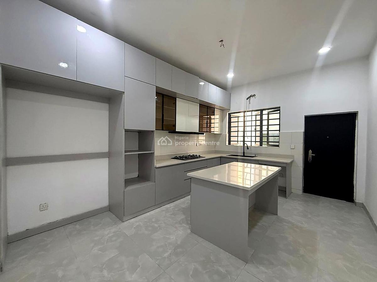 3 Bedroom Apartment, Lekki Phase 1, Lekki, Lagos, Flat / Apartment for Sale