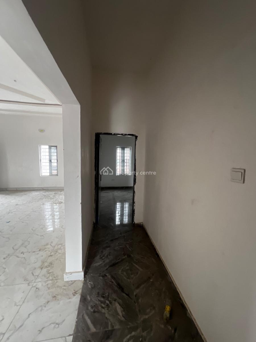 Extravagant 2/bedroom Apartments, Alagomeji, Yaba, Lagos, Flat / Apartment for Rent